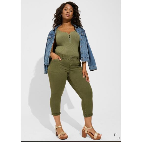 New NWT Torrid Aviator Stretch Twill Mid Rise Pants Size‎ 22 Deep Green - Picture 1 of 10
